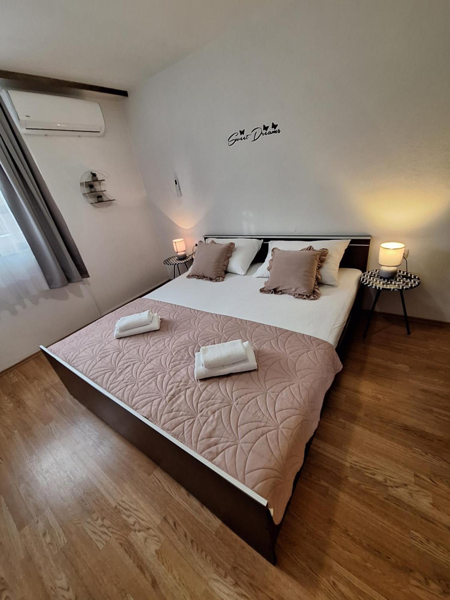 Banovac Appartamento Spalato